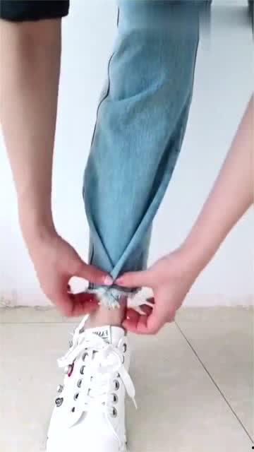 挽裤脚的方法视频,视频教学助你一臂之力